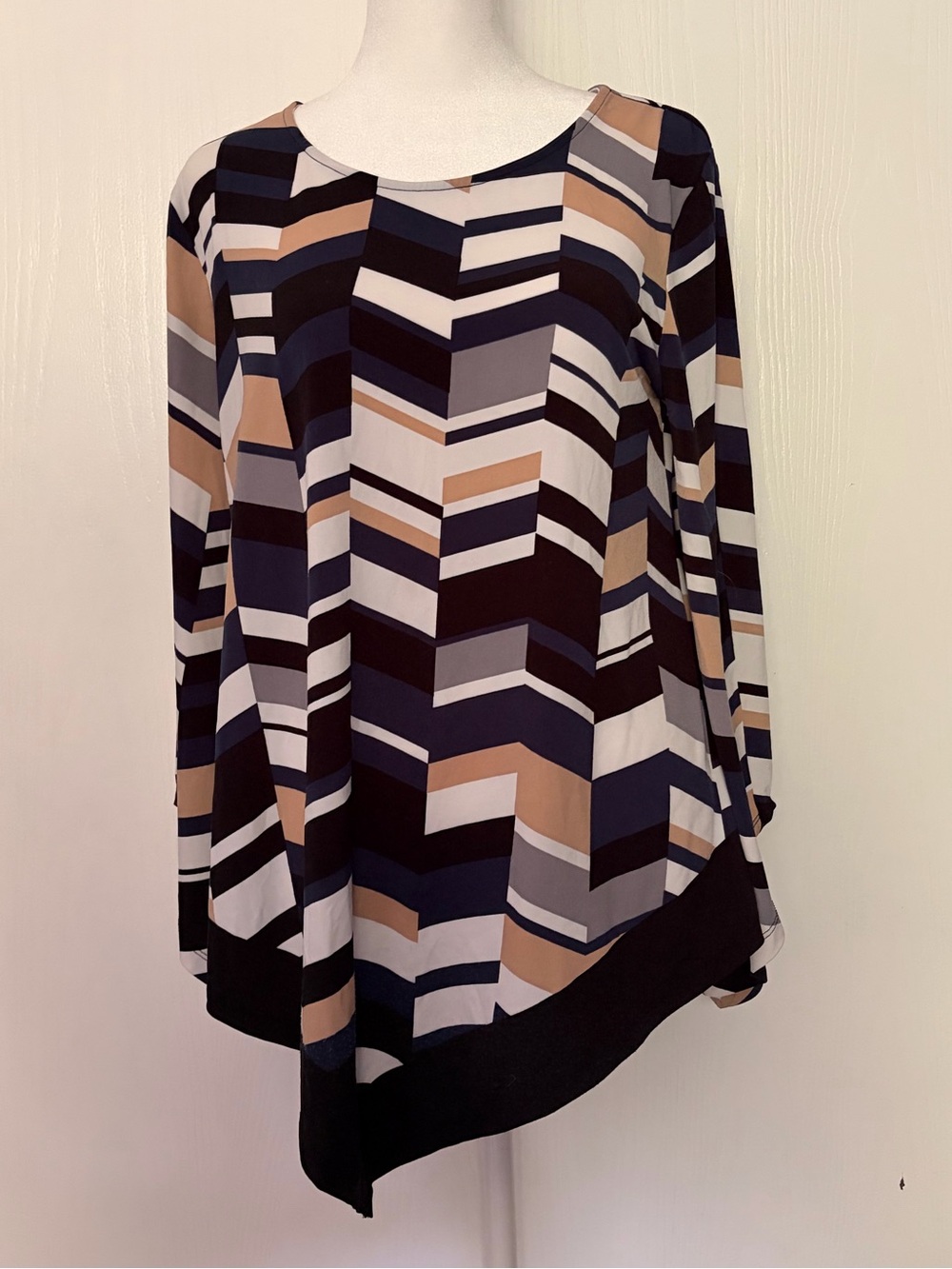 Alfani Geometric Chevron Long-Sleeve Tunic - Black, Tan & White
